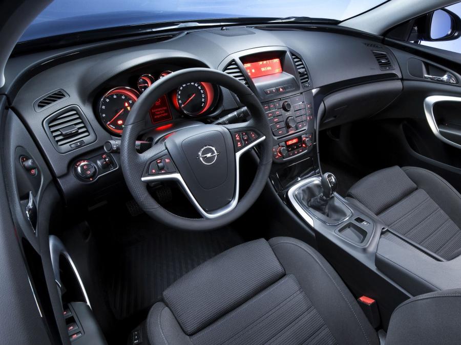  Opel Insignia 2008 года  (фото 40 из 126)
